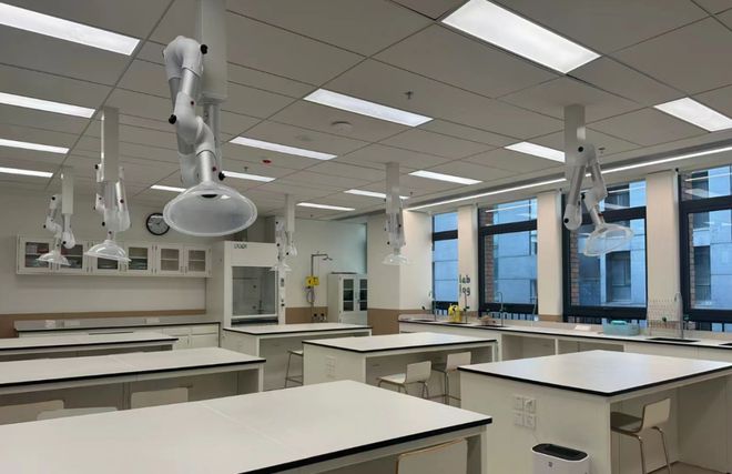 琢玉计划 | 探校系列 深圳贝赛思国际学校教学设备研究——科技赋能的未来课堂