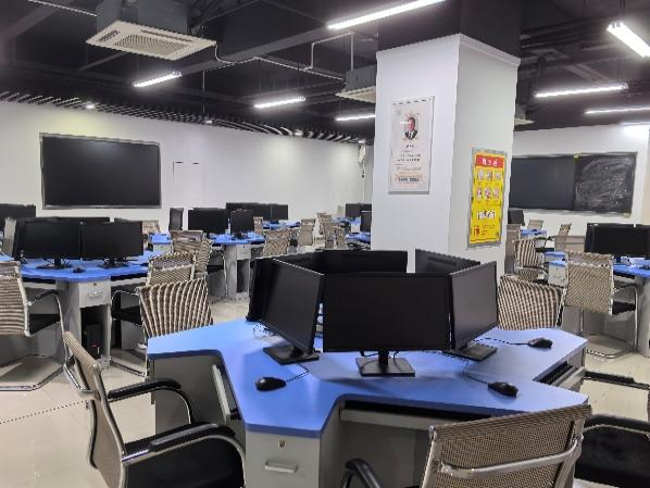 面向数字经济时代 研究院教学设备体系的创新研究
